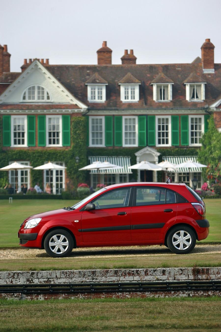  Kia Rio Hatchback 2005 года  (UK) (фото 10 из 32)